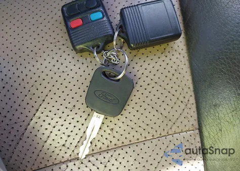 2008 Ford Expedition Eddie Bauer/King Ranch из США, поврежденный, VIN 1FMFU18578LA11989